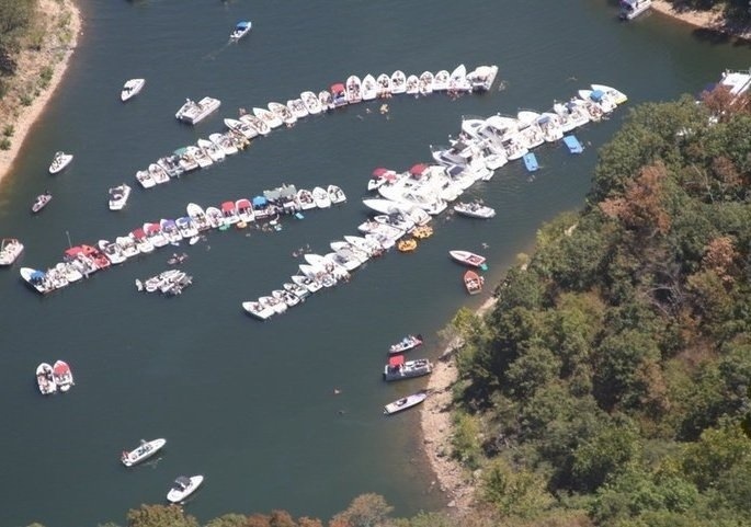 Lake Tenkiller Party Cove